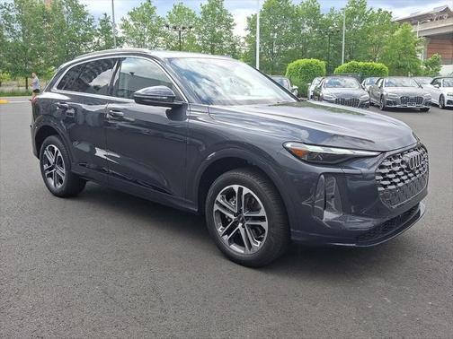 2025 Audi Q5 Premium