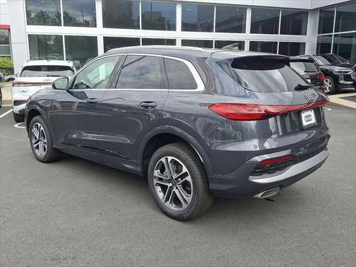 2025 Audi Q5 Premium