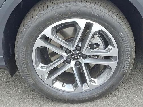 2025 Audi Q5 Premium