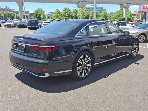 2023 Audi A8 L 55 TFSI quattro Tiptronic