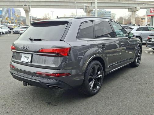 2026 Audi Q7 55 Premium Plus