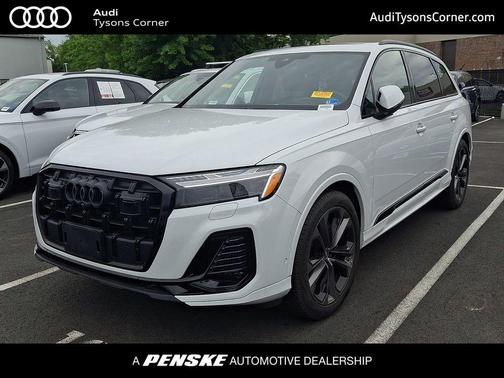Glacier White 2025 Audi Q7 55 Prestige