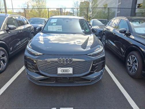 2025 Audi Q6 e-tron Prestige quattro
