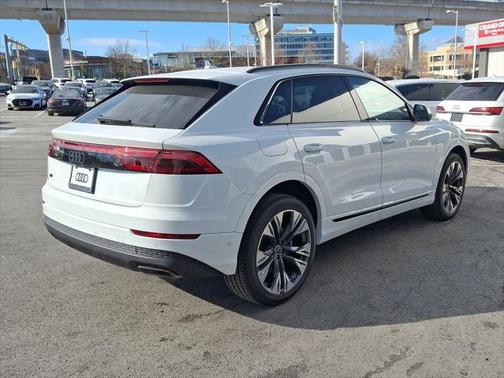 2025 Audi Q8 55 Premium