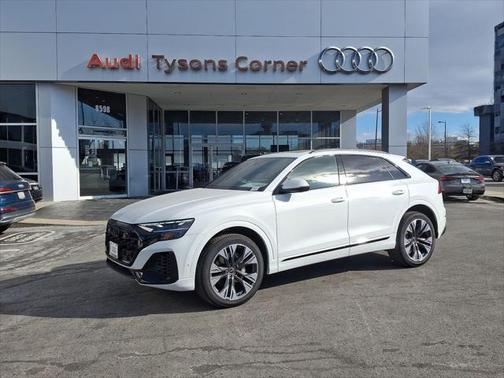 2025 Audi Q8 55 Premium