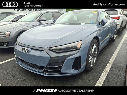 Kemora Gray Metallic 2023 Audi e-tron GT Premium Plus quattro