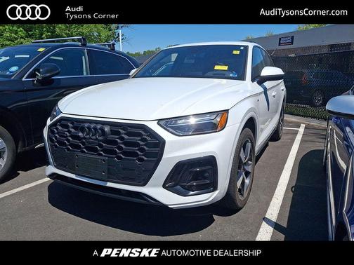 Glacier White Metallic 2024 Audi Q5 45 S line Premium Plus