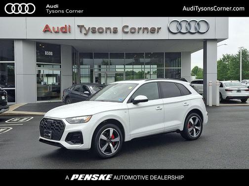 Glacier White Metallic 2024 Audi Q5 45 S line Premium Plus