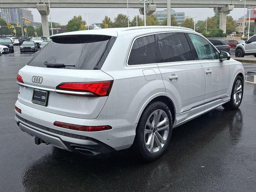 2025 Audi Q7 55 Prestige