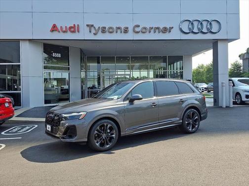 2025 Audi Q7 55 Premium Plus