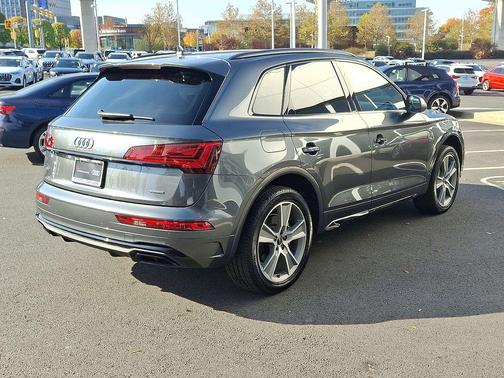 2025 Audi Q5 45 S line Premium