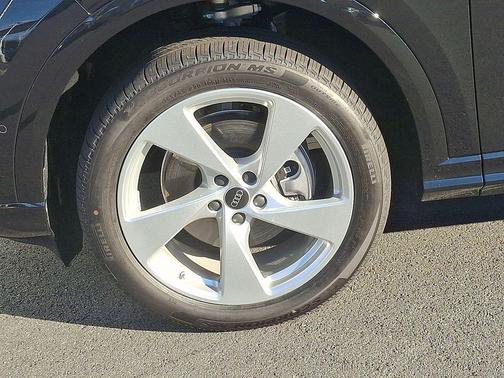 2025 Audi Q5 Prestige TFSI quattro S tronic