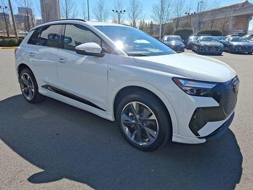 2024 Audi Q4 e-tron Premium 50 quattro