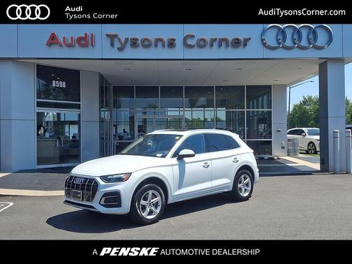 Glacier White Metallic 2023 Audi Q5 40 Premium