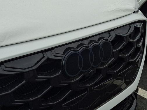 Arkona White 2026 Audi Q3 TFSI quattro S tronic