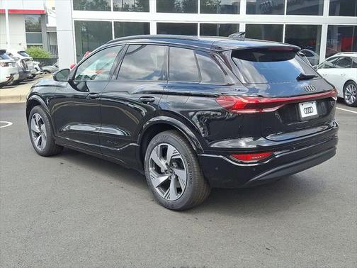 2025 Audi Q6 e-tron Premium Plus quattro