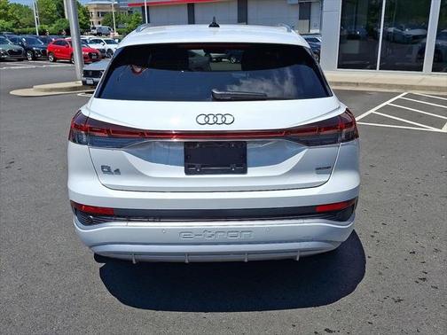 2024 Audi Q4 e-tron Premium 55 quattro