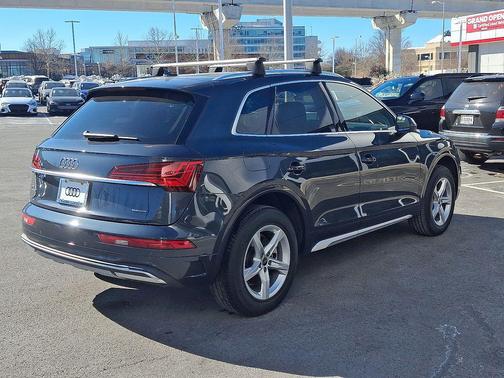2023 Audi Q5 40 Premium