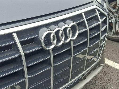 2023 Audi Q5 40 Premium