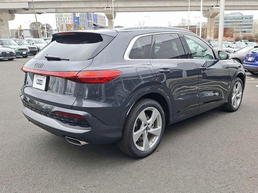 2025 Audi Q5 Prestige TFSI quattro S tronic
