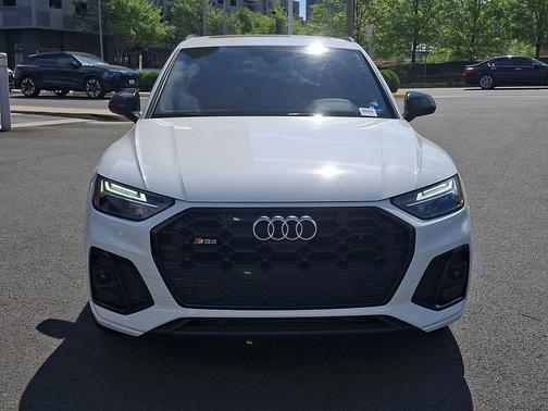 Glacier White Metallic 2024 Audi SQ5 3.0T Premium Plus