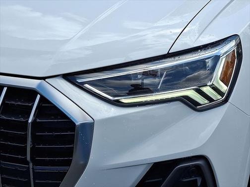 2025 Audi Q3 45 S line Premium Plus