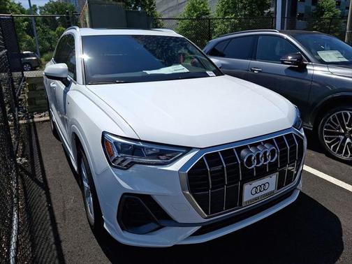2025 Audi Q3 45 S line Premium Plus
