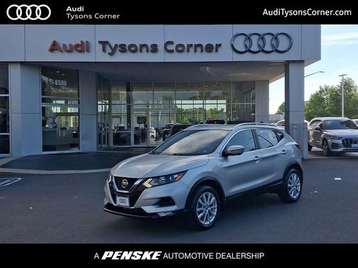 Brilliant Silver Metallic 2022 Nissan Rogue Sport SV