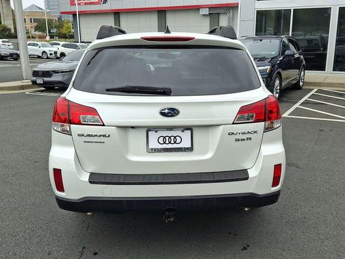 2013 Subaru Outback 3.6R Limited