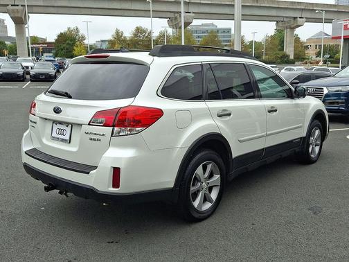 2013 Subaru Outback 3.6R Limited