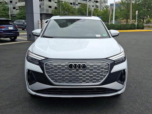 2024 Audi Q4 e-tron Premium 50 quattro