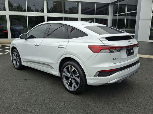 2024 Audi Q4 e-tron Premium 50 quattro