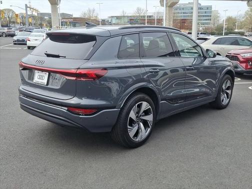 2025 Audi Q6 e-tron Premium Plus quattro