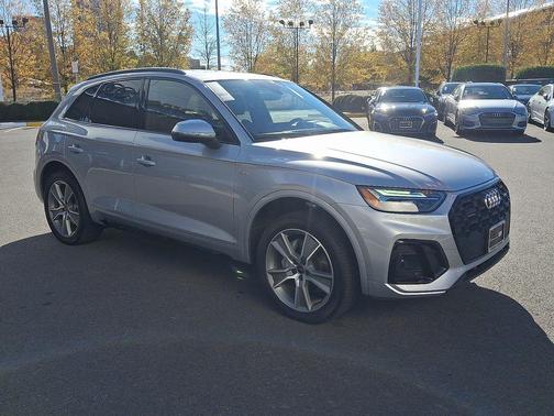 2025 Audi Q5 45 S line Premium