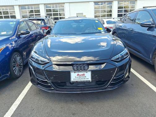 Mythos Black Metallic 2023 Audi RS e-tron GT quattro