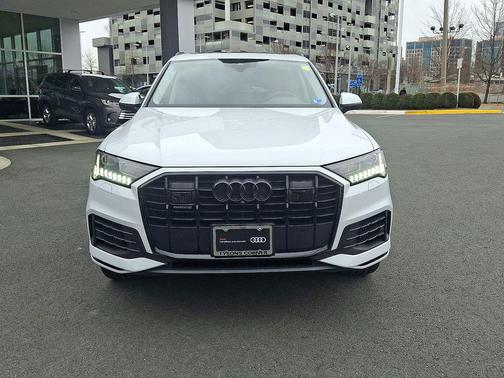 2023 Audi Q7 55 Premium Plus