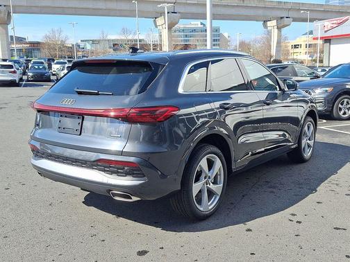 2026 Audi Q5 Premium Plus TFSI quattro S tronic