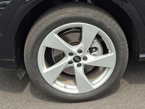 2026 Audi Q5 Premium Plus TFSI quattro S tronic