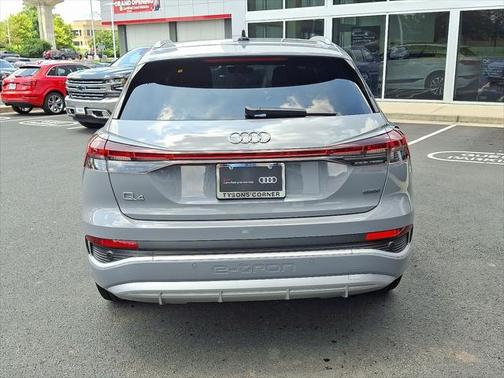 2024 Audi Q4 e-tron Premium Plus 55 quattro