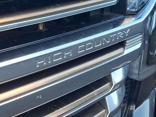 2022 Chevrolet Tahoe 4WD High Country