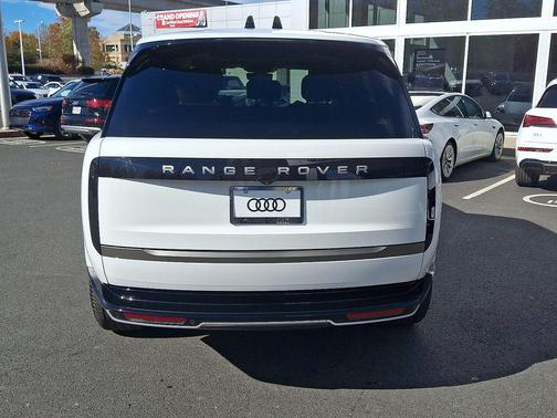 2024 Land Rover Range Rover P400 SE