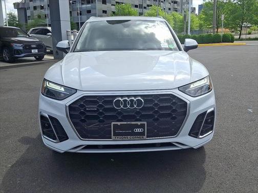 2024 Audi Q5 45 S line Premium Plus