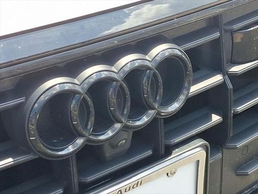 2021 Audi Q8 55 Prestige
