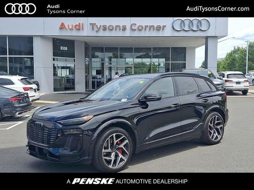 Mythos Black Metallic 2025 Audi SQ6 e-tron Premium Plus quattro