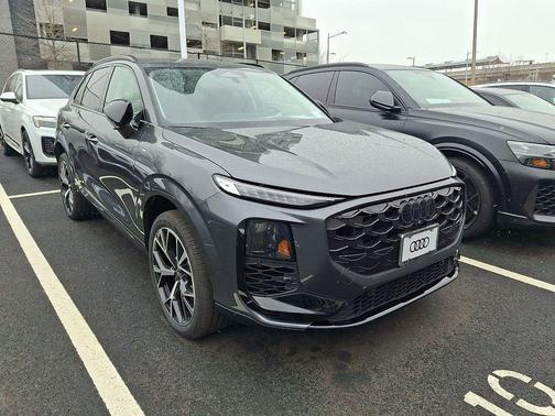 2026 Audi Q3 S line
