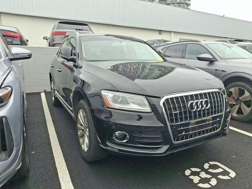 Brilliant Black 2016 Audi Q5 2.0T Premium Plus