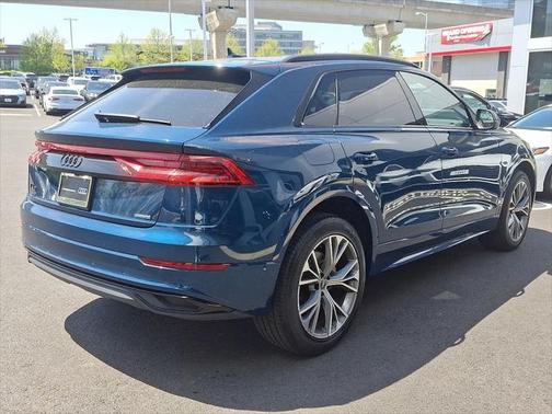2021 Audi Q8 55 Premium