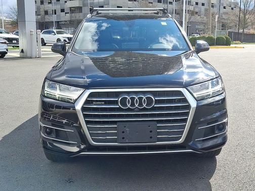 Night Black 2017 Audi Q7 2.0T Premium