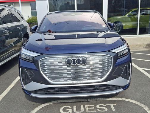 Navarra Blue Metallic 2025 Audi Q4 e-tron Sportback Premium Plus 55 quattro