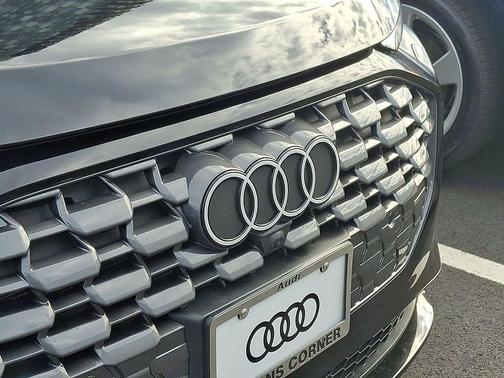 2025 Audi Q5 Premium TFSI quattro S tronic